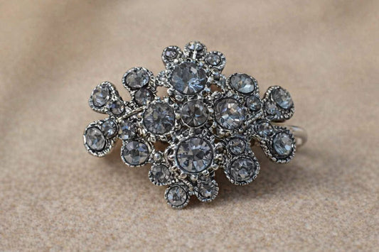 Elegant design women's ring