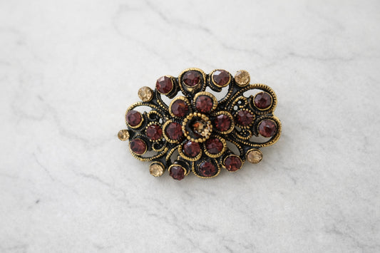 Elegant woman ring
